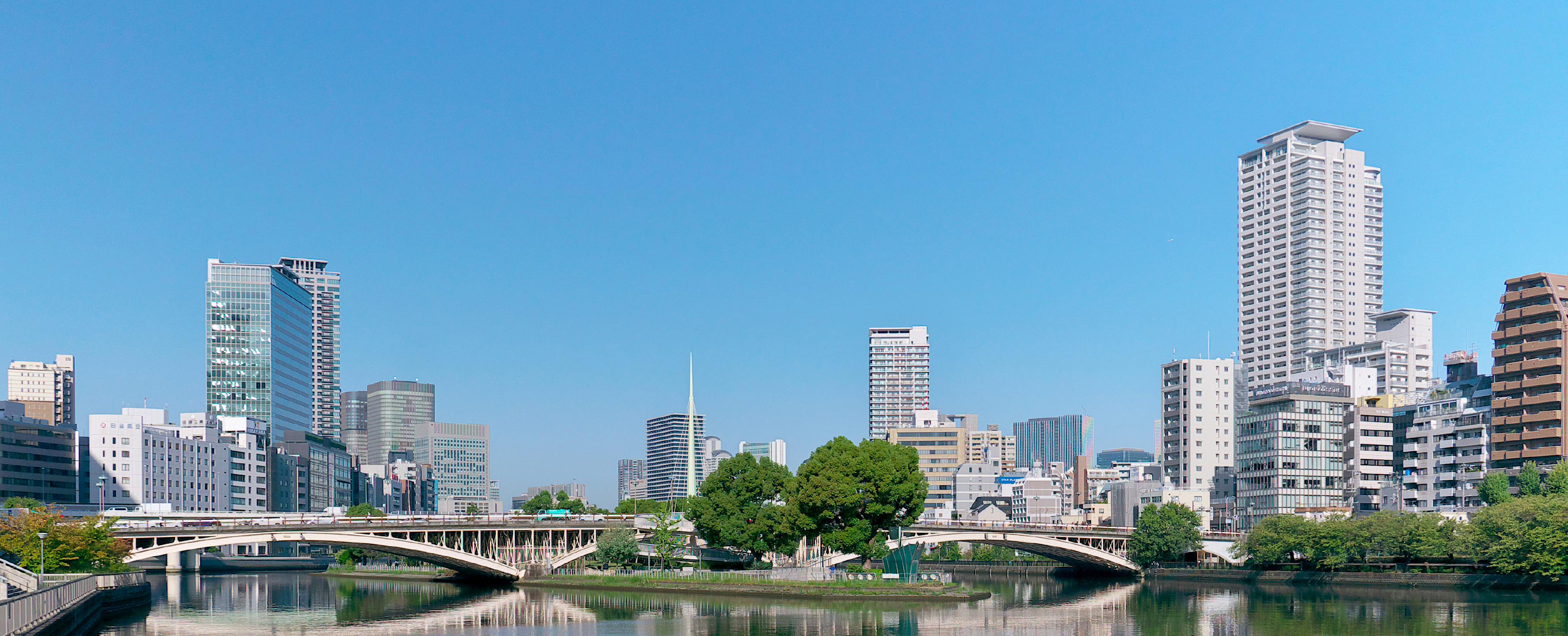 Innovation from Accounting クライアントと共に 私たちは、お客様の今に寄り添い『未来』を考える会計事務所です。